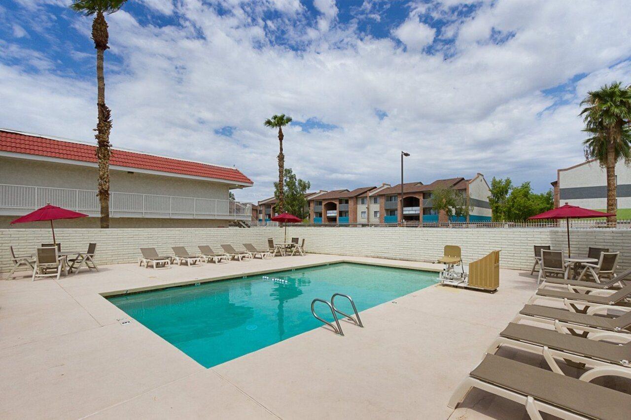 Red Roof Inn Phoenix- Midtown Экстерьер фото