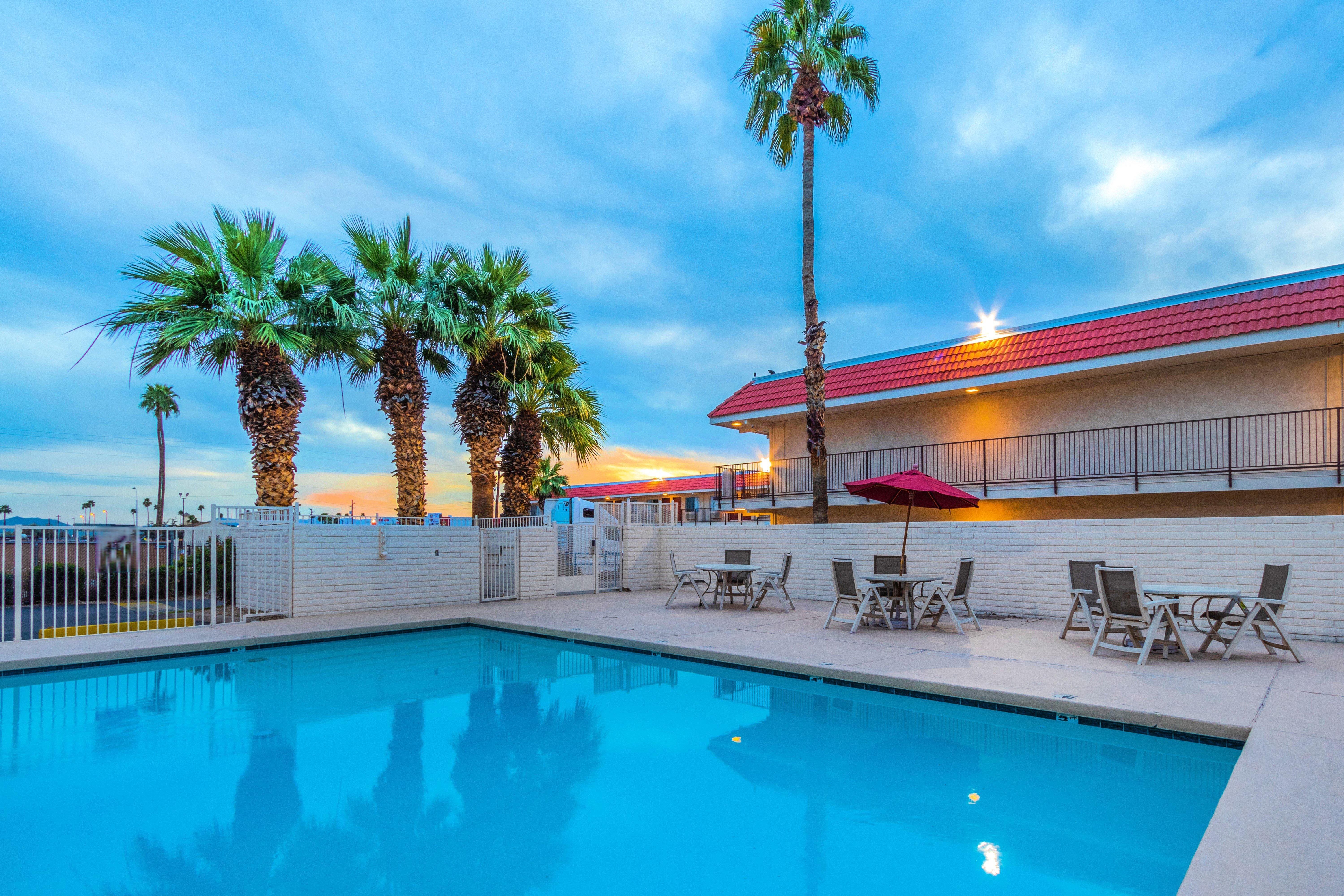 Red Roof Inn Phoenix- Midtown Экстерьер фото