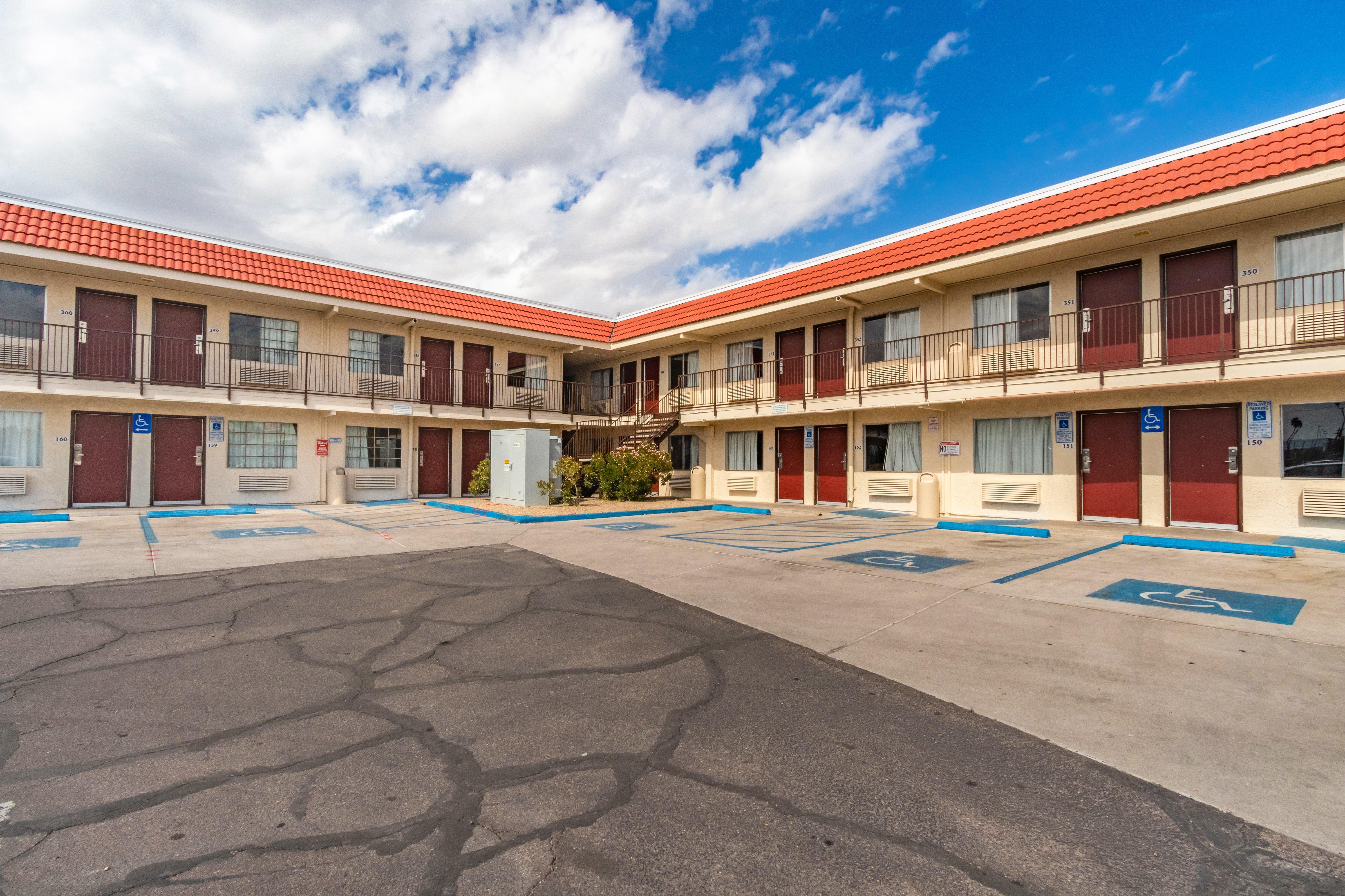 Red Roof Inn Phoenix- Midtown Экстерьер фото