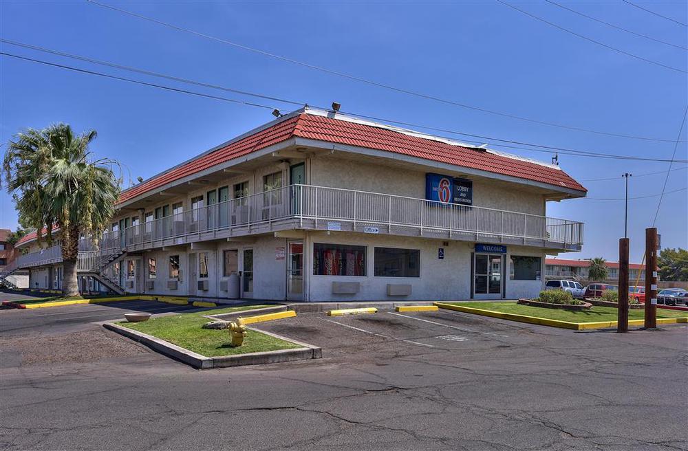 Red Roof Inn Phoenix- Midtown Экстерьер фото