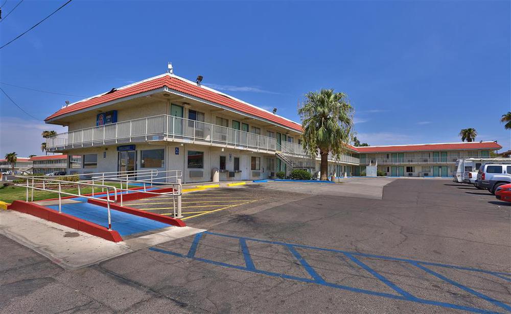 Red Roof Inn Phoenix- Midtown Экстерьер фото