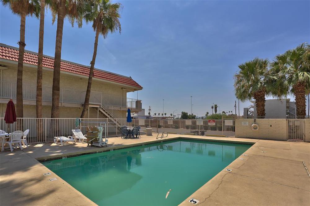 Red Roof Inn Phoenix- Midtown Удобства фото