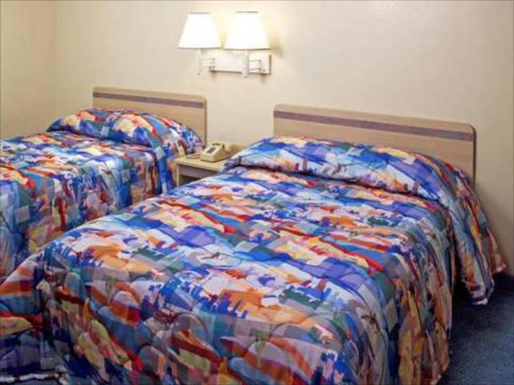 Red Roof Inn Phoenix- Midtown Экстерьер фото